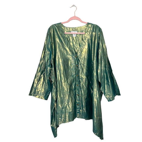 Iridescent button down top - Picture 1 of 2